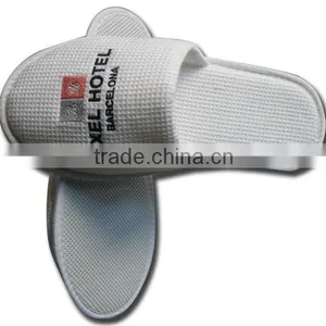 Luxury Waffle Closed Toe Hotel Slipper thumbnail-1