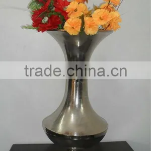Metal Vases For Interior Decoration thumbnail-1