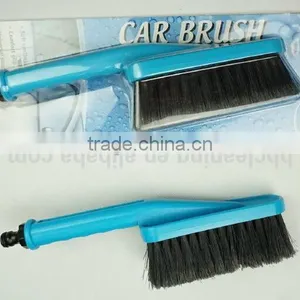 Short Handle Water Fed Car Wash Brush thumbnail-1