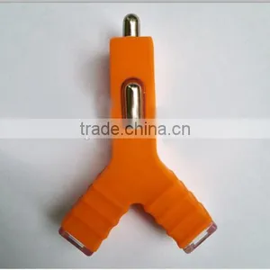 DUAL USB CAR CHARGER thumbnail-1