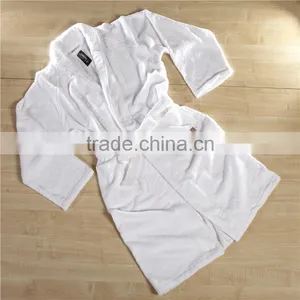 Hot Selling Customized Quick Dry Luxury White Shawl Collar Wholesale Hotel Terry Bathrobe thumbnail-1