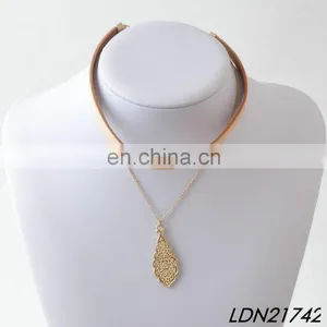 Gold Pendant Chian Necklace Jewelry Brown Suede Leather Choker Necklace Sets thumbnail-1