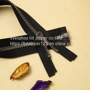 #3 #5 #8 #10 #15 #20 Plastic Zipper With Triangular Teeth Open End thumbnail-5