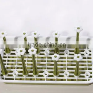 Plastic Cup Holders and Dish Flower Baby Bottle Drying thumbnail-4