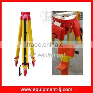 Screw Lock Fibreglass Tripod thumbnail-2