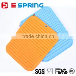 Non Slippery Waterproof Kitchen Accessories Leaking Pad Silicone Placemat thumbnail-1