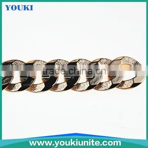 Fancy Gold Iron Chain thumbnail-2