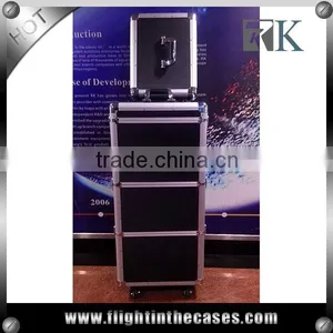 Aluminum Makeup Case thumbnail-1