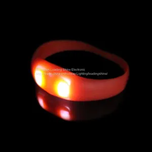 Silicon Motion Sensor Running Motive Sports Meeting Runner Wear Customized Logo Printing Led Flashing Wristband Armband thumbnail-3