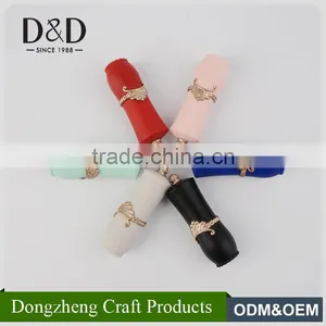 High Quality Professional Sewing Notions Steel Lipstick Pin Cushion for Christmas thumbnail-1