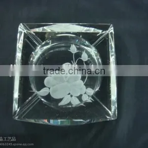 Crystal Standing Ashtray thumbnail-1