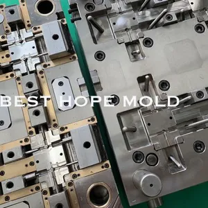 Medical Three Way Stopcock Hot Runner Mold, Medical Stopcock Mold thumbnail-4