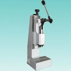 Manual Bench Press / Toggle Press 1.6kn-12kn thumbnail-1