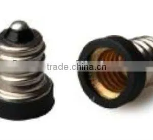 E12-E10 Adapter Lampholder thumbnail-1