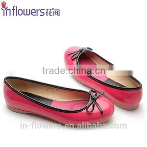 Wholesale OEM ODM Genuine Leather Flat Shoes Middle-aged Women Shoes Flat Shoes thumbnail-3