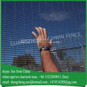 High Security Dense Hole Welded Mesh Snake Fence Export (China Manufacturer) thumbnail-1