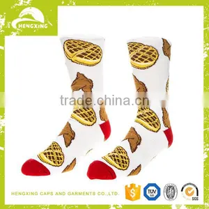 Cheap Wholesale Custom Logo Cotton Socks thumbnail-4