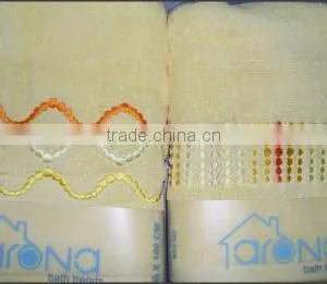 Embroidered Cottontowels Sets thumbnail-1