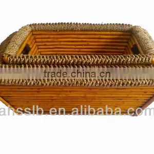 Willow Storage Plate With Ears thumbnail-2