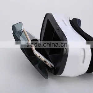 Virtual Reality Headset for Smartphone thumbnail-1