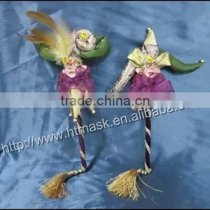 Wholeasale Chicken Feather Rhinestone Artificial Stone Wreath Elf Christmas Gift With Hand Lever thumbnail-1