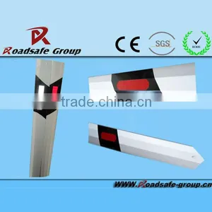Manufacture Road Safety Reflective PVC Delineator Post / Traffic Sign Post thumbnail-1