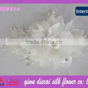 Mesh Flower With Bead Charm Wedding Accessories thumbnail-1