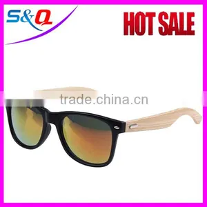 PC Wooden Temple Sunglasses Black Color Change Sunglasses thumbnail-5