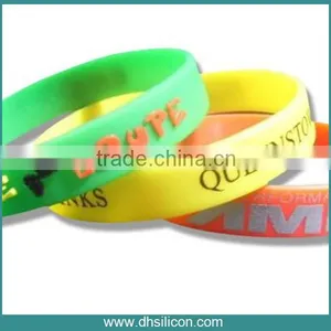 Cheap and Fashion Silicone Sports Wristband thumbnail-1