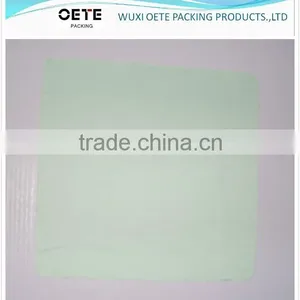 Microfiber Cleaning Cloth for Glassed , LCD, and Camera thumbnail-1