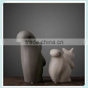 Resin Squirrel Statue Squirrel Figurine for Home Decoration thumbnail-3