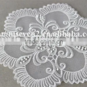 Wholesale White Color Flower Appliques Embroidery Patch for Ladies Dress thumbnail-3