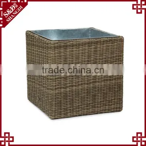 UV-resistant Resin Wicker Square Garden Decor Outdoor Flower Pots thumbnail-3