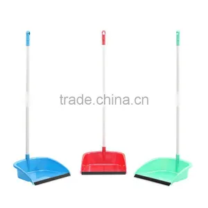 Cheaper Standing Plastic Dustpan thumbnail-1