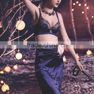 Hot Selling Woman Sexy Silk Embroidered Bra and Brief Set Woma Silk Underwear and Panty thumbnail-1