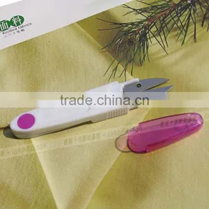 Wholesale Plastic Handle Sewing Scissors Portable Cross Stitch Mini Safe Scissors With Cap Colorful thumbnail-6