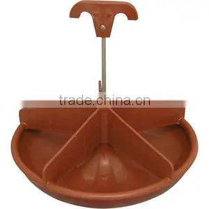 Piglet Feeder thumbnail-1