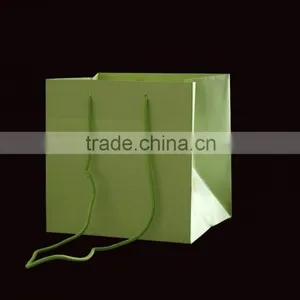 Paper Based Flower Packaging Specialist - Flower Bouquet Transporter Bag thumbnail-1