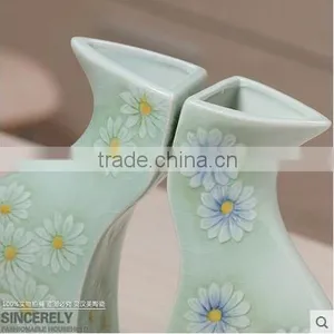2 Pics a Set Art Couple Crackle Glazed Ceramic Vase With Flower thumbnail-4