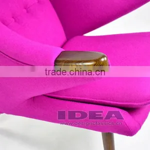 Replica Hans J Wegner Papa Bear Chair - Pink Fabric thumbnail-4