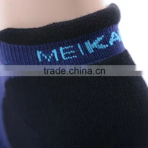 Custom Professional Sports Socks Man Running Crew Socks Protective Foot Socks thumbnail-6