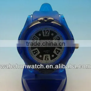 China Factory Custom Color Analog Big Numbers Plastic Watch thumbnail-1