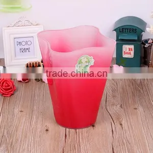 Plasitc Solid Fashion Waste Bin thumbnail-4