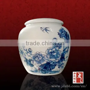 Blue and White Porcelain Jingdezhen Made Ceramic Bangalore Jar for Green Tea thumbnail-1