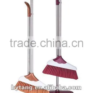 Broom and Dustpan Set thumbnail-1