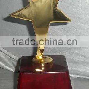 Wooden Award Plaques With One Golden Star thumbnail-1
