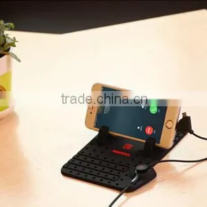 Hot Selling Remax Smart Phone Car Holder thumbnail-4