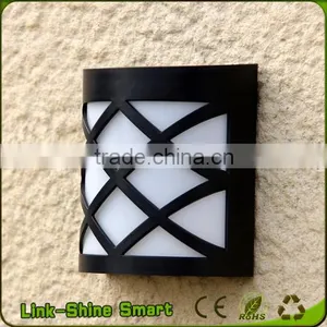 2016 High Lumen LED Solar Fence Lamp thumbnail-1