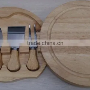 4pcs Stainless Steel Cheese Knives Set With Wooden Handle in Wooden Box thumbnail-1