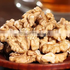 2015 New Crop Dried Light / Amber Walnut Kernels Whole Sale thumbnail-3